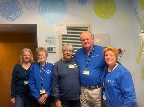 Volunteers with the new Pediatric Surgery decor