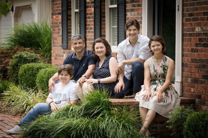 Dr. Muradov and family